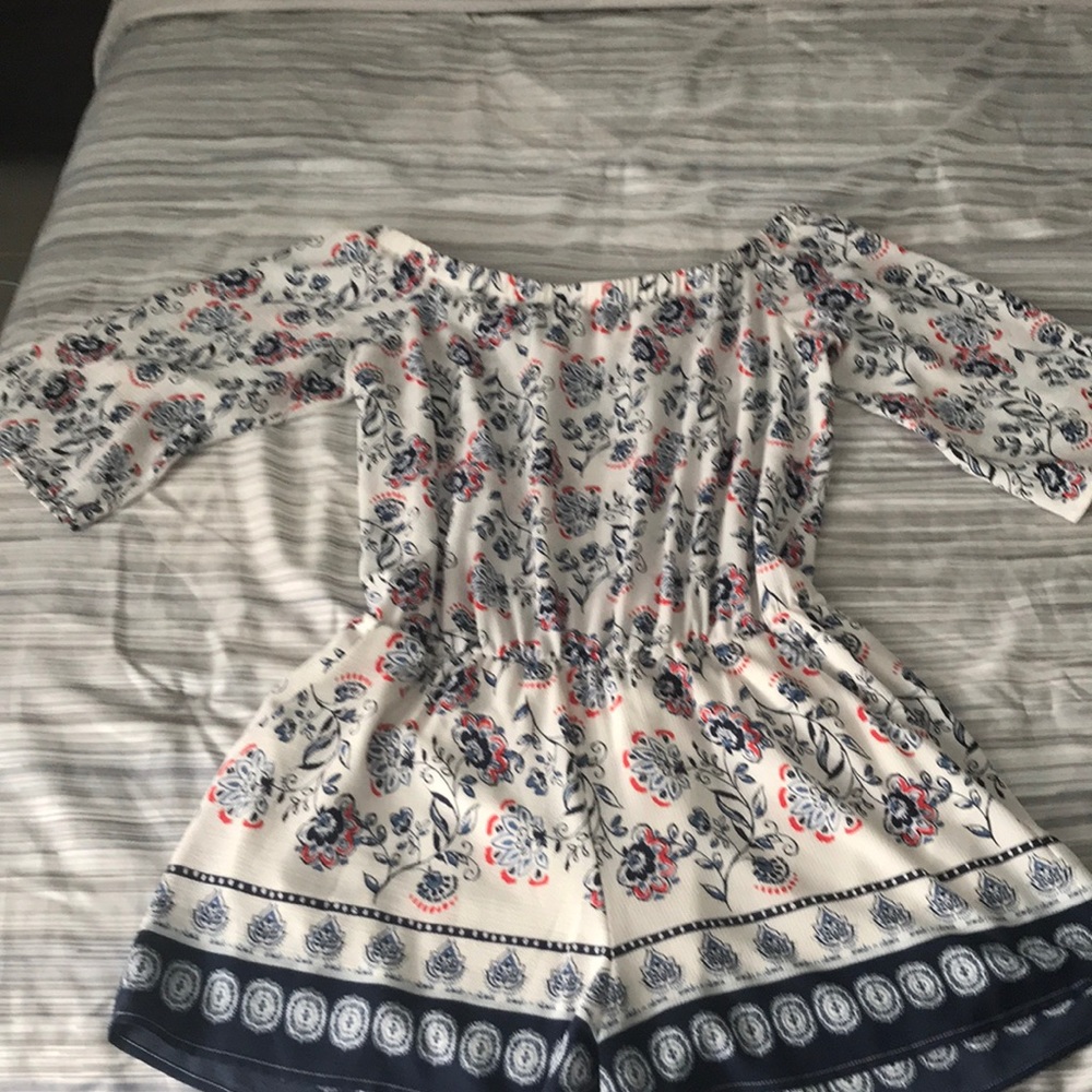 PREMIER ARMOUR FLOWERED SHORTS ROMPER SIZE 10